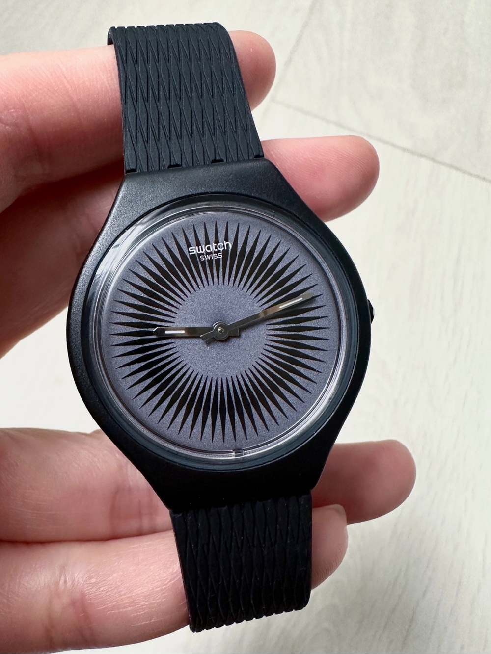 Swatch Ultra Thin New Skin SKINNELLA (SVOB104) Watch Black Unisex Watch - Picture 7 of 13